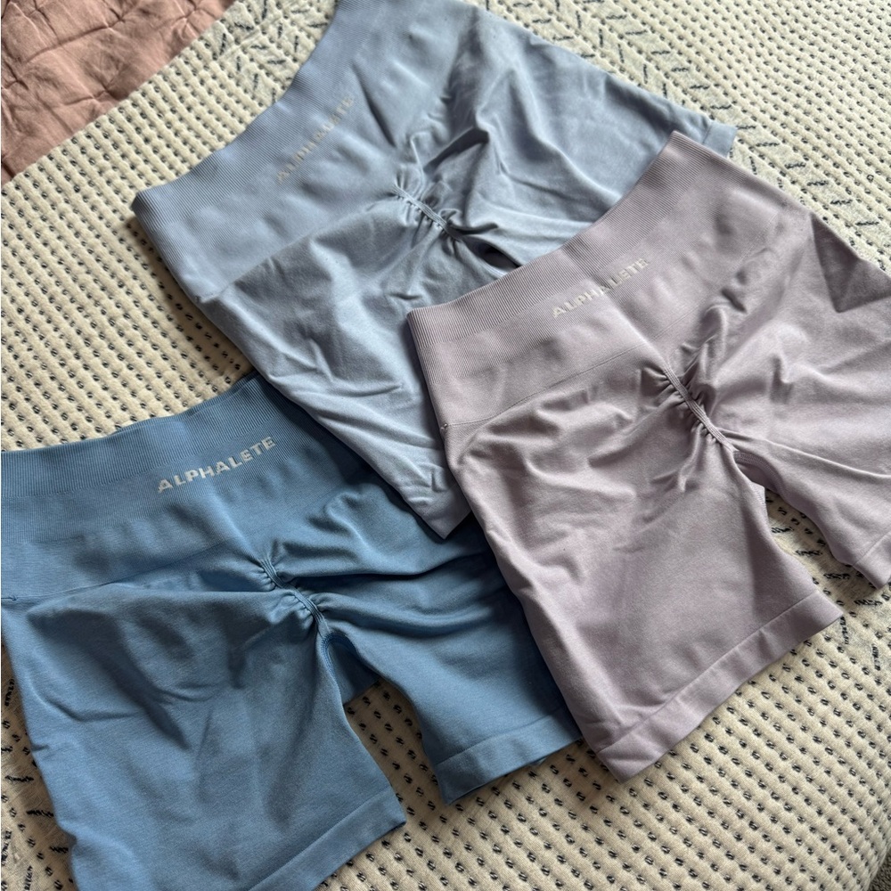 Alphalete Women's Bike Shorts - Blue, light blue, light purple
